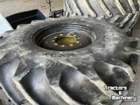 Wheels, Tyres, Rims & Dual spacers Good Year 23.1R30