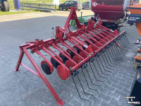 Seed drill Kverneland Df 1 isobus + bandenwals met cx 1 schijfcouter classic