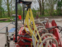 Granulate spreader Delimbe T14  granulaatstrooier- zaaimachine,