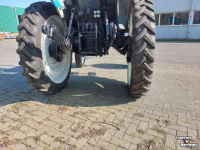Tractor New Holland TD75D Verhoogd 73 CM.