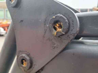 Front-end loader  Manip MP100