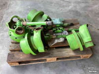 Diverse used spare-parts Merlo 4x Merlo RRE 4.8 eindvertraging plus aandrijfas