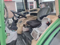 Tractor Fendt 211 VARIO
