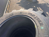 Wheels, Tyres, Rims & Dual spacers BKT 400/70-20 Constar banden 4 stuks
