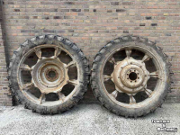 Wheels, Tyres, Rims & Dual spacers Kleber 9.5R44
