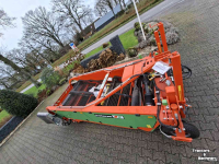Onion harvester Holaras UR 135 DB + UM 150-F