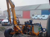 Mowing arm with flailmower Bos HE6000C