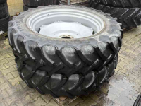 Wheels, Tyres, Rims & Dual spacers New Holland 340/85R38