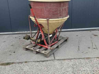 Fertilizer spreader Vicon Pendelstrooier Boomgaard