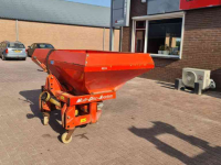 Fertilizer spreader Kuhn MDS 701 KUNSTMESSTROOIER