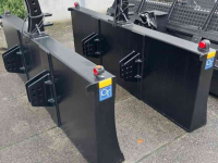 Frontweights  CT Frontschuif frontgewicht grondschaaf