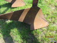 Ploughs  6 schaar