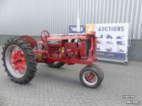 Oldtimers McCormick Farmall F12