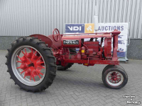 Oldtimers McCormick Farmall F12