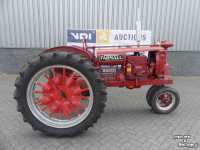 Oldtimers McCormick Farmall F12