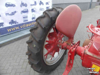 Oldtimers McCormick Farmall F12
