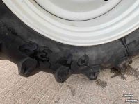 Wheels, Tyres, Rims & Dual spacers Pirelli 520/70 R38 banden op velg