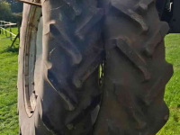 Wheels, Tyres, Rims & Dual spacers Ford 16.9 R 38 Ploegbanden met velg