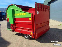 Silage-block distribution wagon Strautmann UBVW