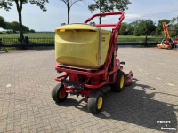 Ride-on mower Gianni Ferrari 220D   frontmaaier met opvang.    zitmaaier