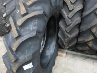 Wheels, Tyres, Rims & Dual spacers  12.4R28 BKT