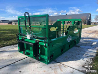 Straw spreader for boxes Spread-a-Bale Maxi stroverdeler