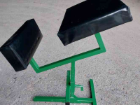 Other conveying equipment and accessories  Wassenaar Kniestoelen