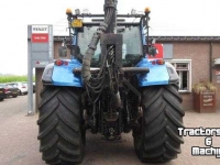 Tractor Valtra T202 Direct met FMV 490 kraan