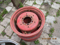 Wheels, Tyres, Rims & Dual spacers  9-24