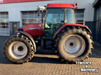 Tractor Case-IH CX100