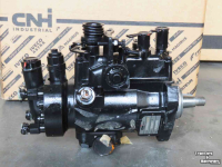 Tractor Ford Brandstofpomp Ford 10 Serie parts nr:E7NN9A543AEBR