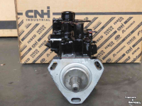 Tractor Ford Brandstofpomp Ford 10 Serie parts nr:E7NN9A543AEBR