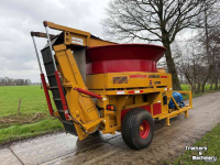 Straw spreader for boxes Haybuster H-1030 strohakselaar elektrisch