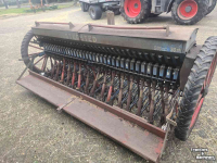 Seed drill Stegsted 3 meter 36 uitlopen zaaimachine