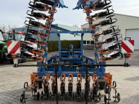 Inter-row cultivator Schmotzer 3x2.25 en 3x1.50 Uienschoffels met camera