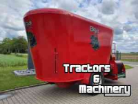 Vertical feed mixer Peecon Lowliner 24 m³
