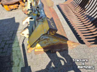Other earthmoving and heavy equipment and accessories  Puinbak